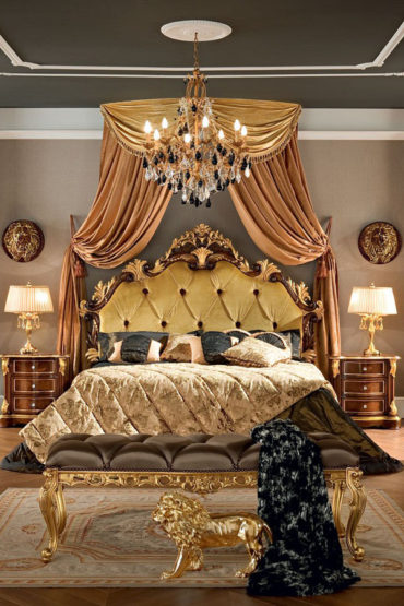 Classic bedrooms for palaces decorations with unique and luxurious Italian designs