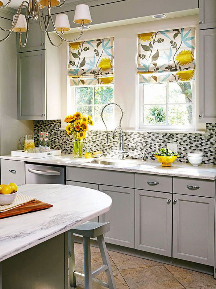Colorful Kitchen Curtains 2 Add vitality to kitchen design in creative ways