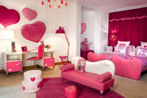 Attractive and intimate design for girls bedroom