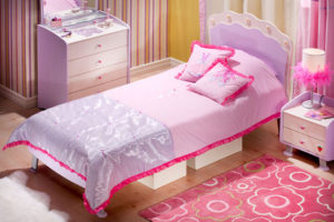 Girls bedroom suitable for different ages