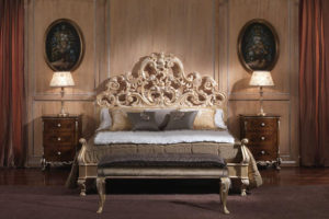 Classic bedrooms with luxurious royal designs