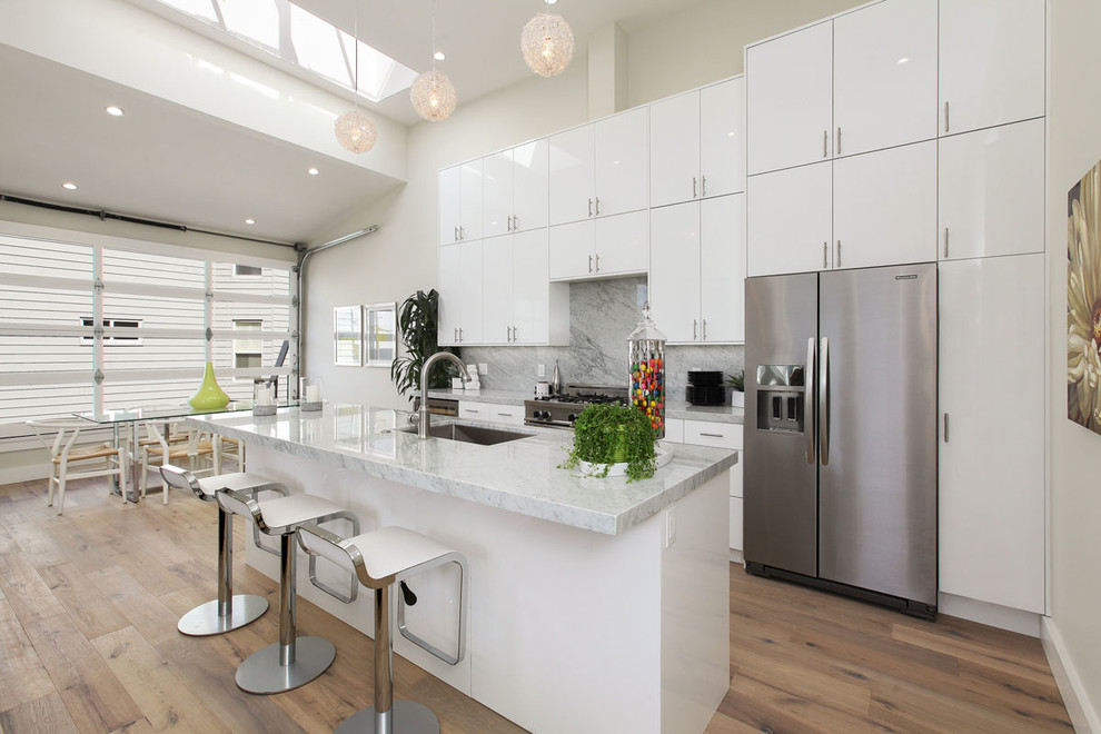 Modern white kitchen 2 10 wonderful kitchens in white color