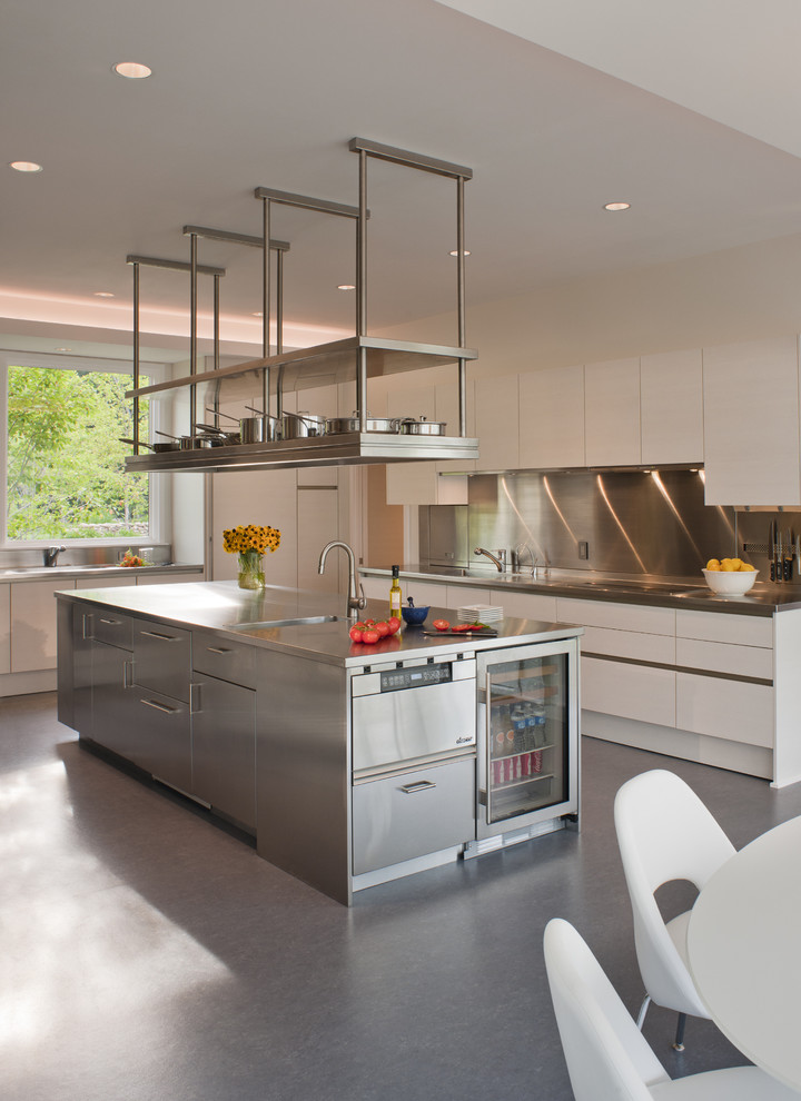 Kitchen hanging shelves 4 hanging shelves .. Distinguished decor and additional storage space in the kitchen