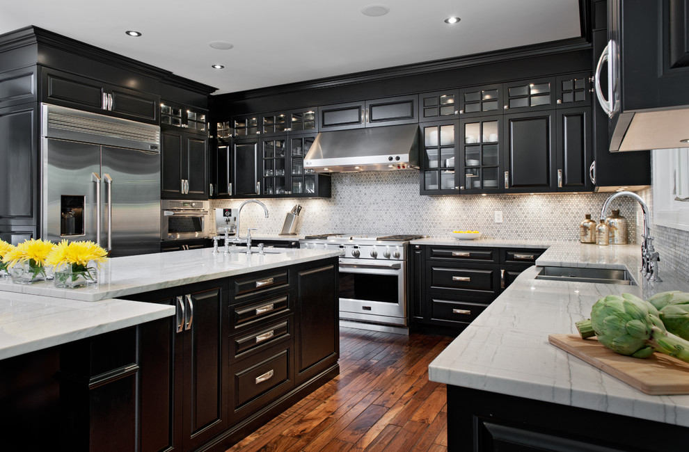 Black Kitchen 10 The elegance and splendor of black in modern and classic kitchen designs