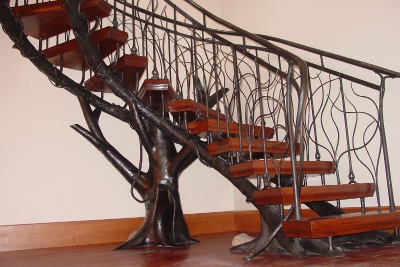 Iron Railing Stairs (2)