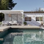 18 ideas for arranging the surroundings of your swimming pool