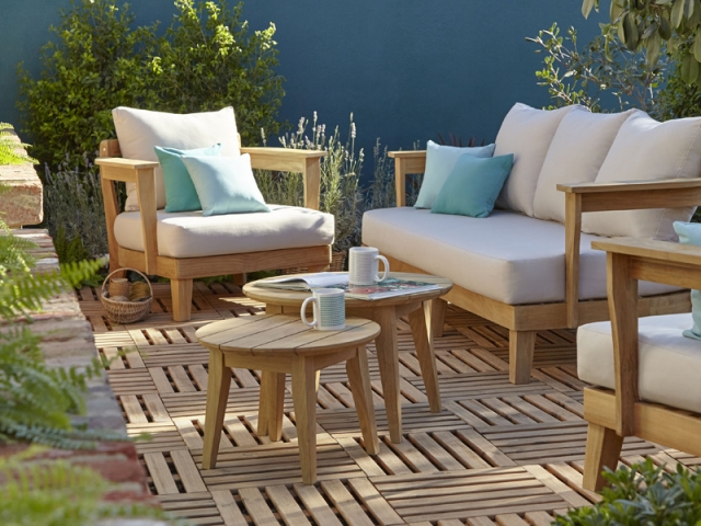 10 simple ideas to revamp your patio at a low price