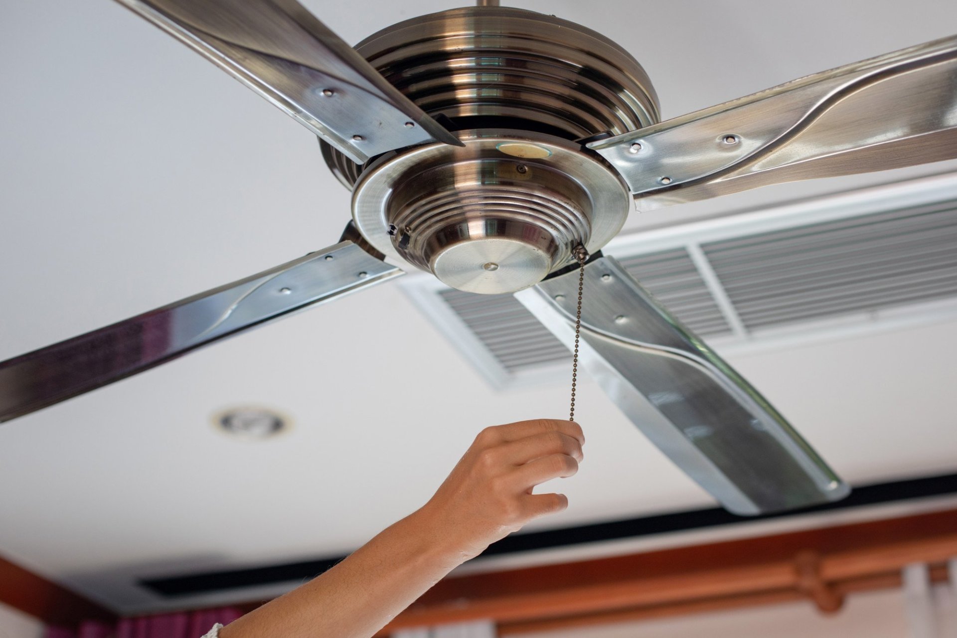 How much does it cost to install a ceiling fan without wiring?