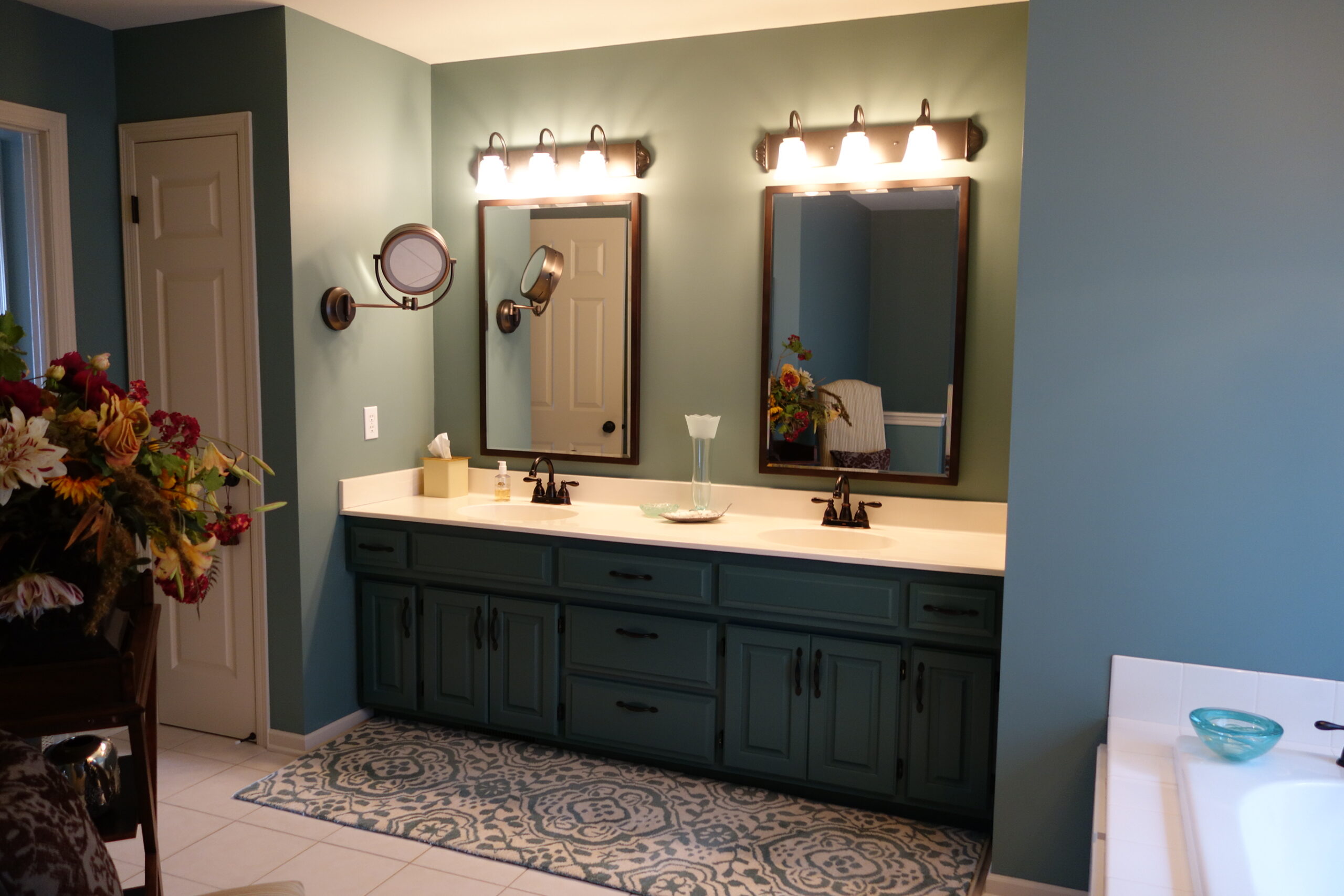 should bathroom mirror be wider than sink